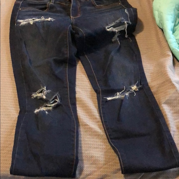 American Eagle cropped skinny jeans - Picture 3 of 4